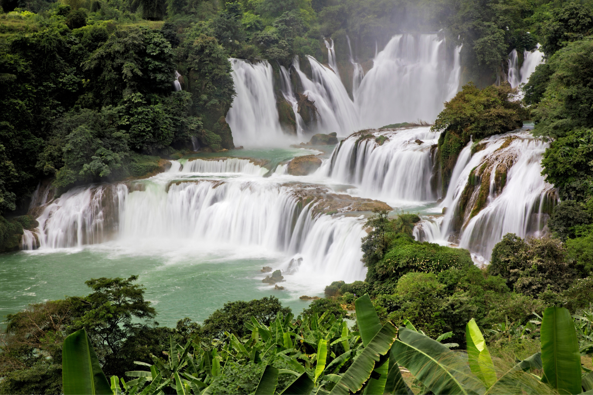 Ban Gioc Waterfall - World Mate Travel 